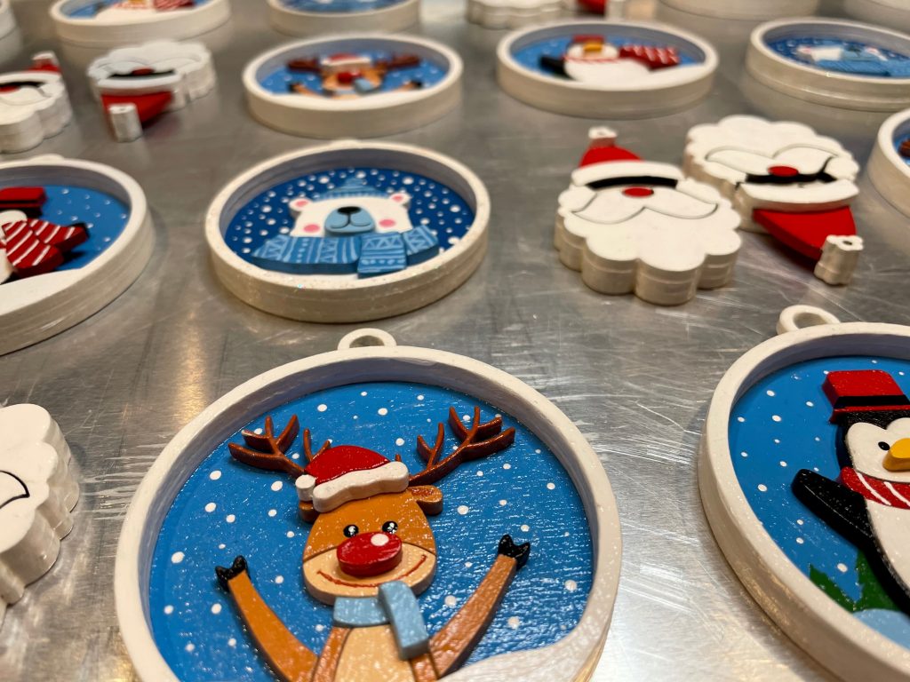 3d wooden handpainted ornaments